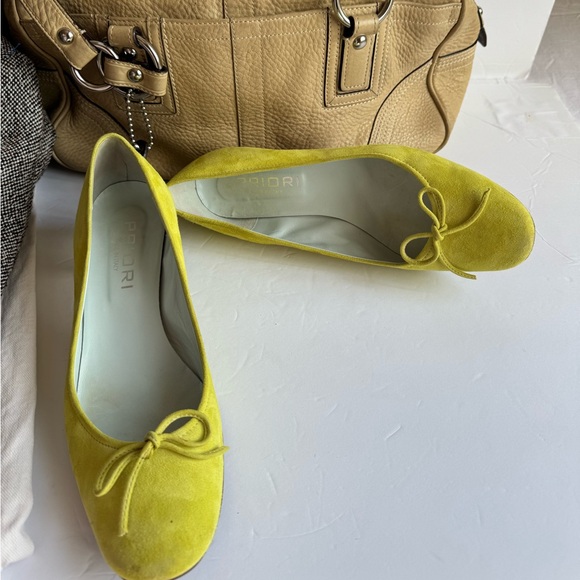 PRIORI Lime Green Suede Kitten Heels - Picture 10 of 15